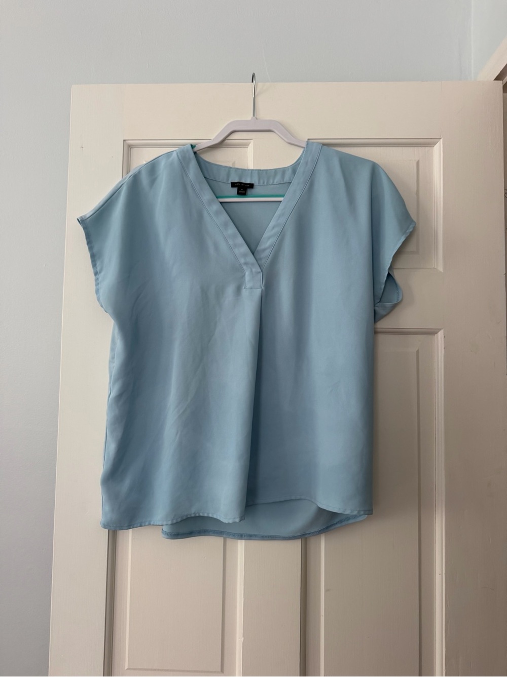 Ann Taylor Powder Blue V-Neck Short Sleeve Blouse